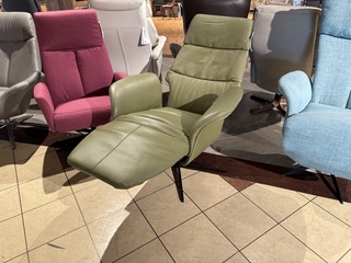 Relaxfauteuil, groen leder, elektrisch verstelbaar